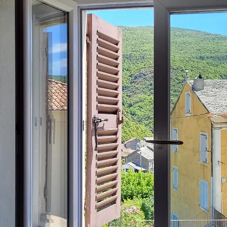 Tres Charmante Maison De Au Coeur Du Village Murato